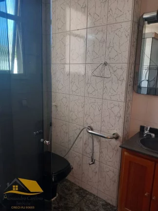 Imagem Vendo Apartamento no Centro com 2 Quartos mais Dependência Completa e ELevador