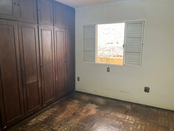 Imagem Aluguel de Casa de Alto Padrão em Sorocaba-SP, Jardim Eltonville: 3 Quartos, 1 Sala, 3 Banheiros, 3 Vagas, 345m².