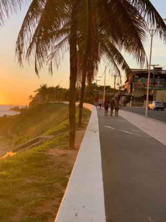Imagem A 5ª Avenida imóveis selecionou esse prédio Comercial a venda, Localizado no melhor ponto comercial e movimentado do Rio Vermelho: Praia da Paciência