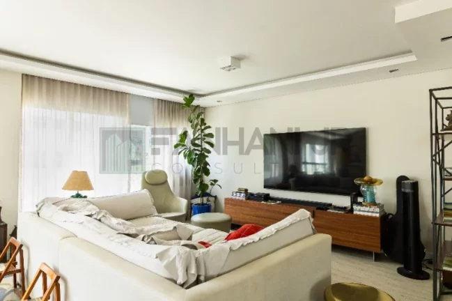 Imagem Apartamento de alto padrão para locação no Itaim Bibi, São Paulo-SP: 3 quartos, 3 suítes, 4 salas, 5 banheiros, 3 vagas, 280m².
