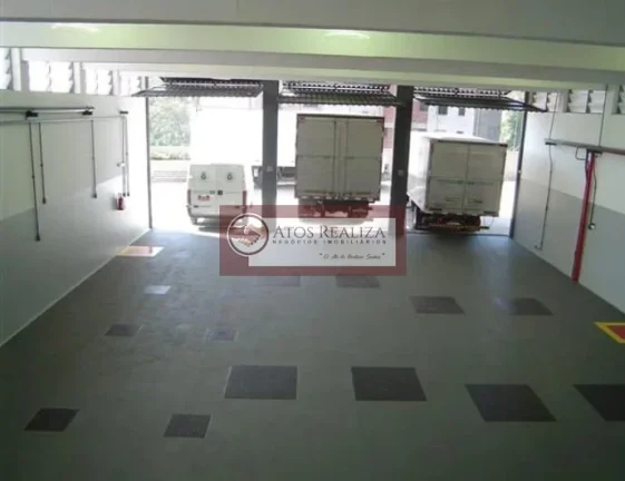 Imagem Vendo SUPER Oportunidades no Panamby. Prédio Comercial Inteiro no Panambi, região do Morumbi, Prédio Comercial Morumbi Zoneamento Szu2 889m terreno 963m área construída 3 pavimentos 6 salas 5 banheiros Area coberta de galpão Area externa patio Subsolo de 
