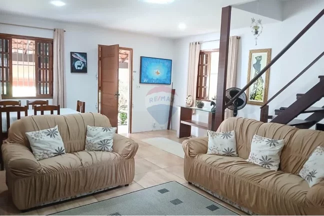 Imagem Casa com 4 quartos à venda em Vila Valqueire, Rio de Janeiro