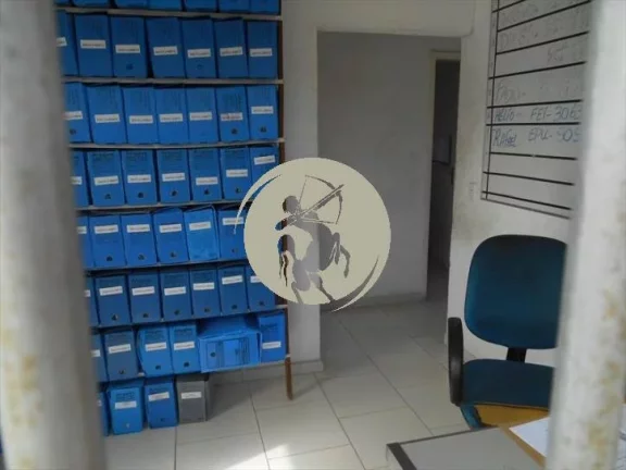 Imagem DEPÓSITO, CABEM 7 CARRETAS, TODA MURADA PRÓXIMA A NOSSA SRA. DE FÁTIMA