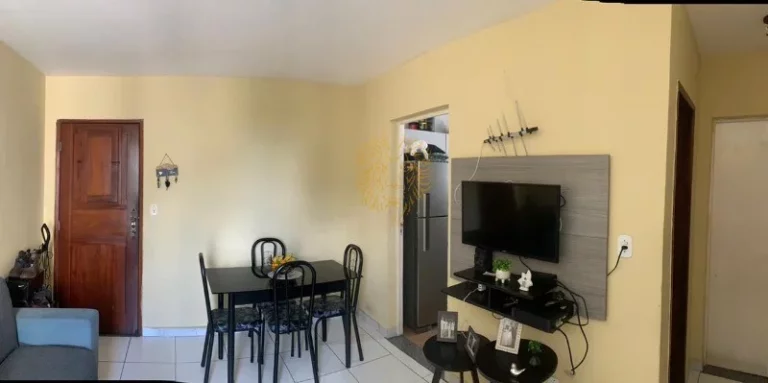 Apartamento à venda no Conjunto Augusto Franco - Condomínio RESIDENCIAL RECANTO VERDE: 2 quartos, 1 sala, 1 banheiro, 1 vaga, 52m².