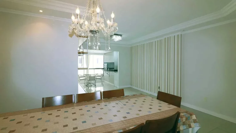 Imagem Apartamento com 3 suítes e 2 Vagas na Garagem em - Balneário Camboriú/SC