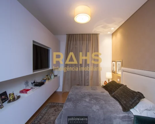 Imagem Um projeto onde a inovação começa nos traços modernos da fachada, passando por uma área de laze...