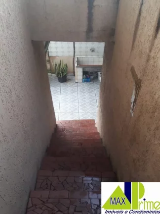 Imagem TERRENO COM 03 CASAS E 01 SALÃO COMERCIAL.