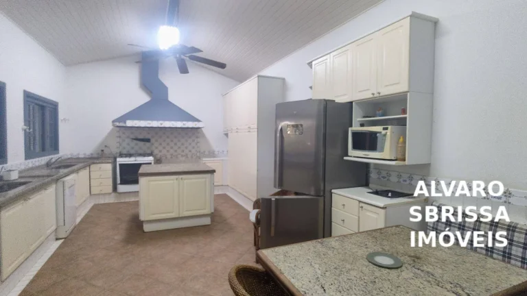 Imagem Sitio a venda em Itu SP com 4,7 alqueires ou 113.740 m², casa sede com 6 suítes, piscina e dois lagos maravilhosos, venha conhecer pessoalmente.