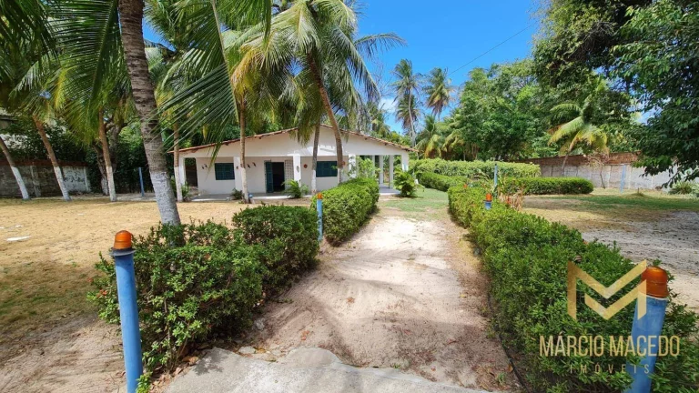 Imagem Terreno à venda, 2438 m² por R$ 850.000,00 - Centro - Paracuru/CE