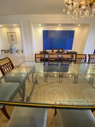 Imagem Luxuoso apartamento de 5 quartos e 4 suítes em Higienópolis, São Paulo-SP: 5 banheiros, 5 vagas de garagem e 450m² de área.