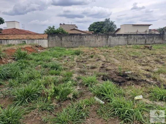 Imagem Lote para Venda em Aparecida de Goiânia, Residencial Village Garavelo