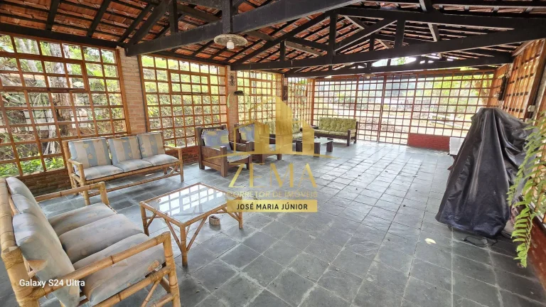 Imagem Sitio 52420 m2, 02 casas, 06 chalés, Salão festas, 02 piscinas, Asfalto