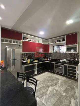 Imagem Casa com 3 dormitórios à venda, 188 m² por R$ 600.000,00 - Baixo Grande - São Pedro da Aldeia/RJ