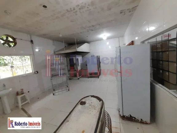 Imagem Excelente Barracão Pré-Moldado e em Alvenaria