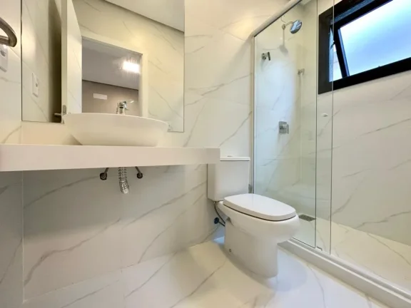 Imagem Casa em Condominio 4 Dormitórios - Bairro --