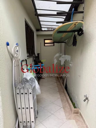 Imagem Sobrado com 3 dormitórios , 1 suíte , churrasqueira e 3 vagas de garagem no bairro do Boqueirão em santos por R$ 1.275.000,00