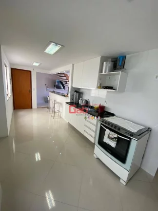 Imagem Apartamento Triplex com 4 dormitórios à venda, 340 m² por R$ 1.490.000,00 - Algodoal - Cabo Frio/RJ