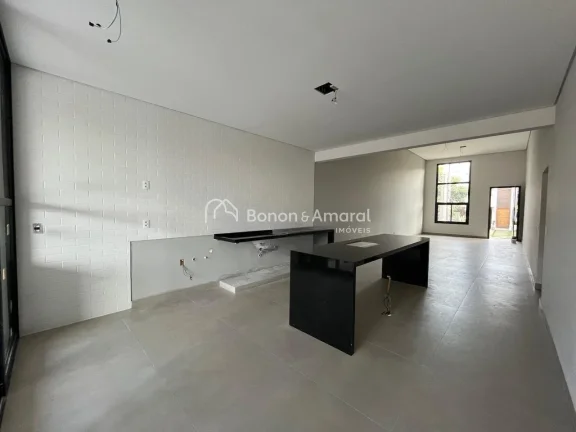 Imagem Casa à Venda no Condomínio Flor da Serra em Valinhos/SP
