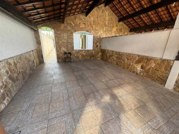 Imagem Casa à Venda em Vila Guilhermina, Praia Grande - SP