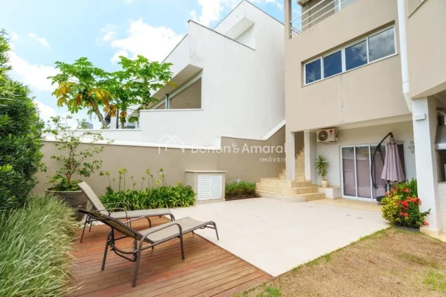 Imagem Esta residência une conforto, praticidade e lazer em um só lugar.

Piso térreo: sala de estar, ja...