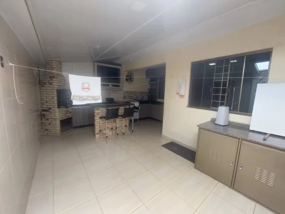 Imagem Casa Usada para Venda, Ouro Verde I, 3 dormitórios, 1 suíte, 2 banheiros, 1 vaga