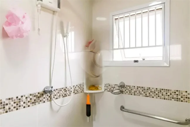 Imagem Sobrado à venda com 4 quartos, sendo 1 suíte, em Vila Sônia, São Paulo - SP