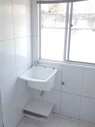 Imagem Apartamento reformado e ensolarado na Cidade Baixa — a um passo da Redenção!