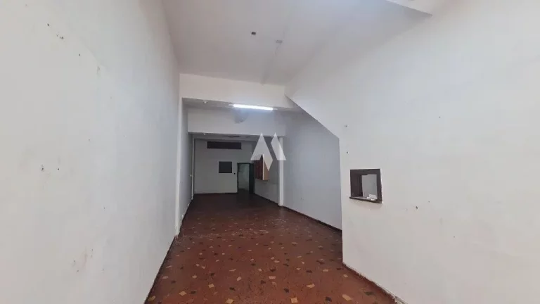 Imagem Prédio Comercial à venda com 4 salas e Estacionamento no Centro de Santos/SP