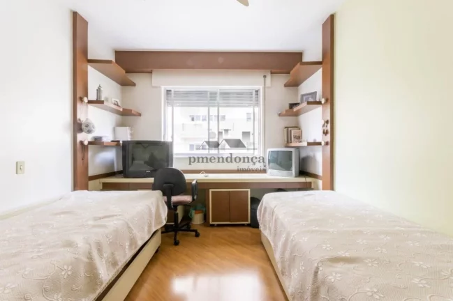 Imagem Apartamento à venda em Higienópolis com 4 suítes e 3 vagas, 300m2