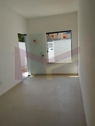Imagem CASA 2/4 SENDO 1 SUÍTE NO FEIRA VII - TOMBA