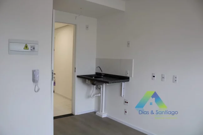 Imagem Lindo apartamento studio novo em localização privilegiada na área nobre e plana da Vila das Mercês próximo de todos os comercios!