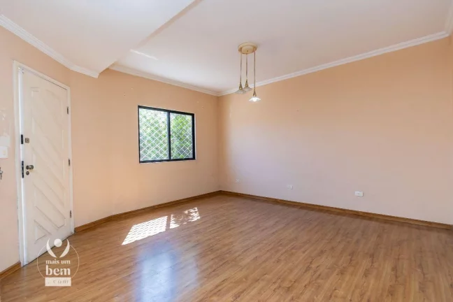 Imagem Sobrado de ESQUINA com ÁREA GOURMET com 3 quartos, 1 Suíte, 1 Demi-Suite, Área Gourmet à venda, 220 m² por R$ 899.900 - Portão - Curitiba/PR