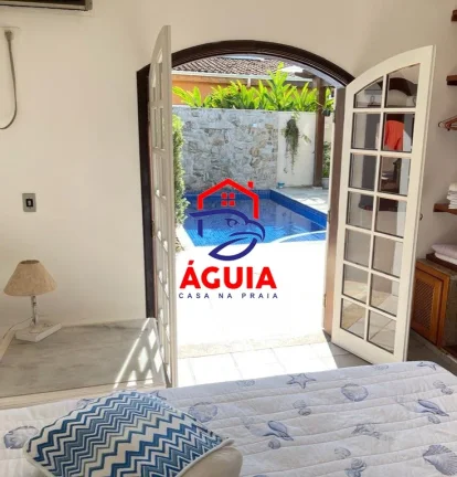 Imagem Linda casa no Condomínio Pedra Verde na Praia do Lázaro perto da praia!