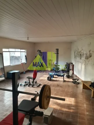 Imagem Casa Comercial para Locação na Penha de França - São Paulo-SP: 6 Salas, 3 Banheiros, 1 Vaga de Garagem!