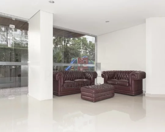 Imagem Ótimo imóvel, muito bem decorado, living para 02 ambientes, 03 dormitórios com armário embutidos...