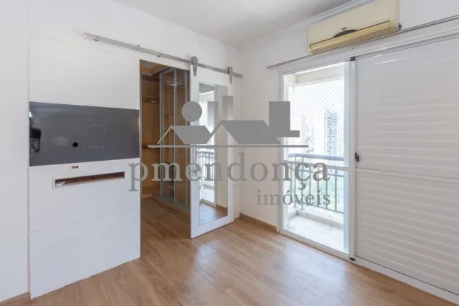 Imagem Apartamento de 172m² em andar alto com vista livre, 4 quartos (3 suítes) e 3 vagas