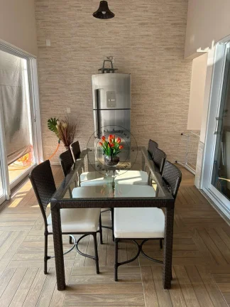 Imagem Casa Térrea em Condomínio: 3 Quartos Amplos e Piscina Privativa – Conforto e Exclusividade!