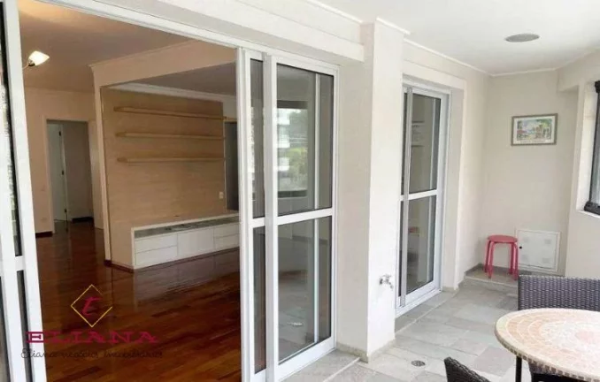 Imagem Apartamento de luxo com 3 quartos, 140m², à venda em São Paulo, Moema