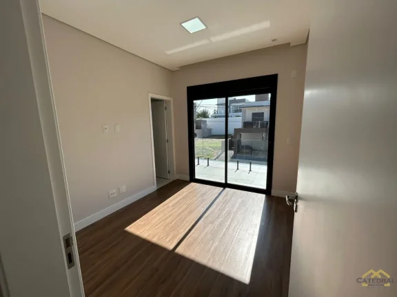 Imagem Casa em Condomínio com 03 suíte à Venda no Jardim Ermida - Jundiaí/SP
