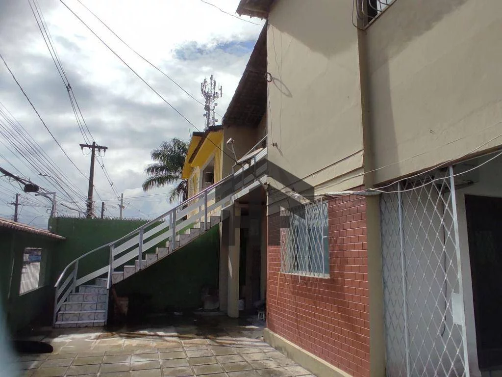 Casa com 9 Quartos à Venda, 500 m² em Jiquiá - Recife