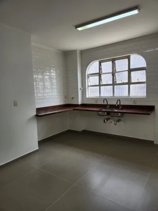 Imagem Apartamento reformado sendo 334 m² 4 dormitórios, 2 suítes , 3 vagas - Boqueirão