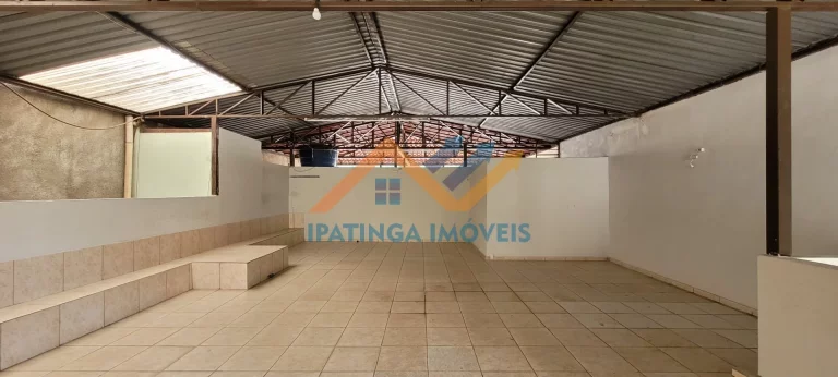Imagem Prédio a venda com 2 apartamentos e 1 ponto comercial no Ideal