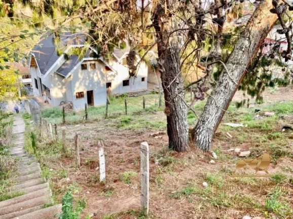 Imagem Terreno à venda, 360 m² - Jardim Marcia - Campos do Jordão/São Paulo
