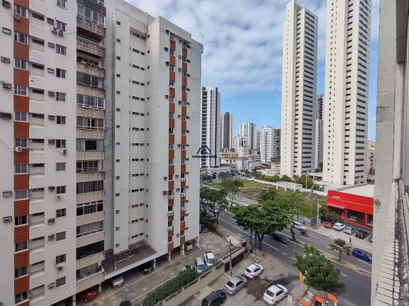 Imagem Apartamento com 2 Quartos à Venda, 76 m² em Boa Viagem - Recife