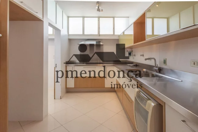 Imagem Apartamento reformado com 176m² ao lado Shopping Páteo Higienópolis.