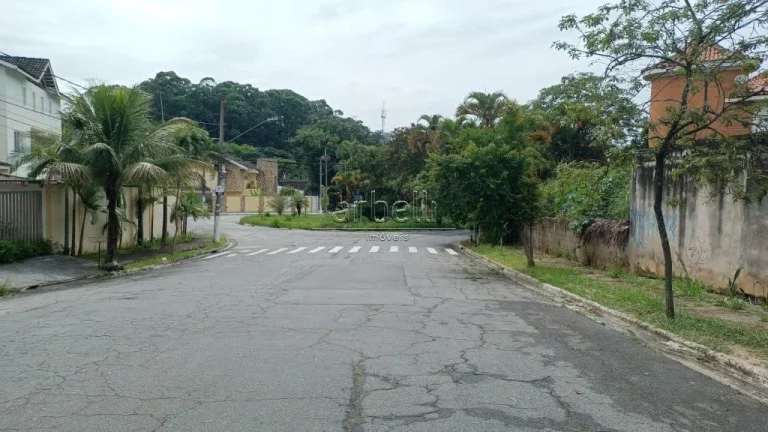 Ótimo terreno à venda em City América, São Paulo. Com uma área total de 420m², o terreno está...