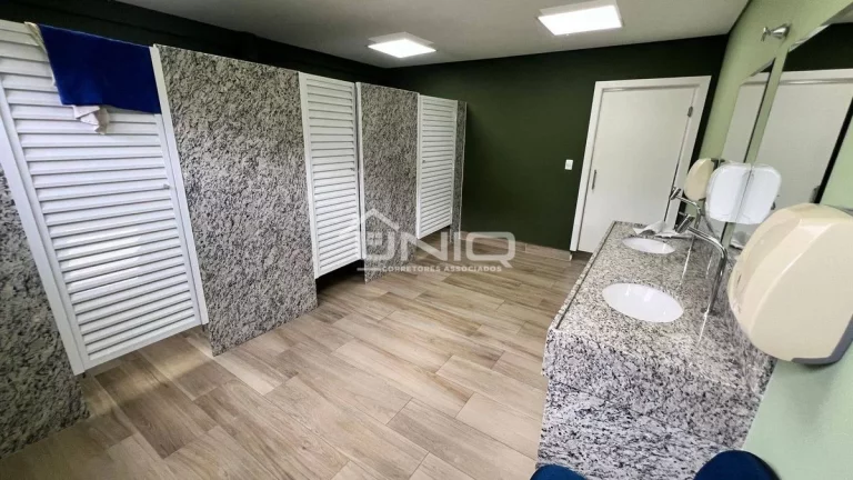 Imagem Prédio Comercial Próximo a Rodoviária