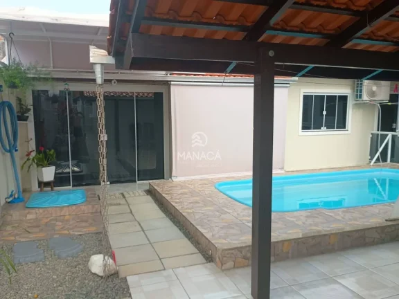 Imagem LINDA CASA MOBILIADA COM EDÍCULA, PISCINA AQUECIDA E ENERGIA SOLAR – BARRA VELHA/SC