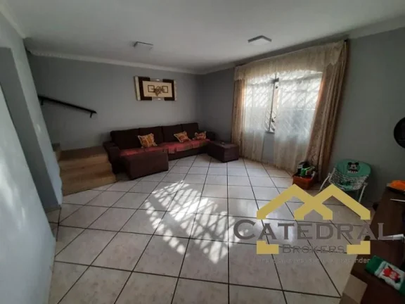 Imagem Sobrado a Venda na Agapeama em Jundiaí/SP - 3 quartos e 3 vagas
