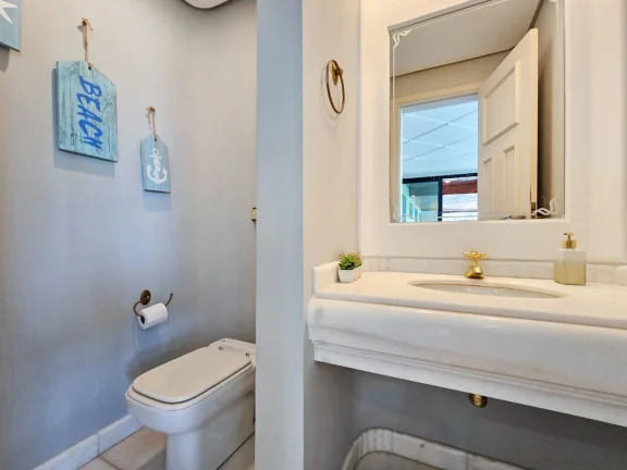 Imagem Apartamento de Luxo à Venda em Riviera de São Lourenço Módulo 06: 4 Quartos, 4 Suítes, 3 Salas, 3 Vagas de Garagem, 292,78 m² de Área.